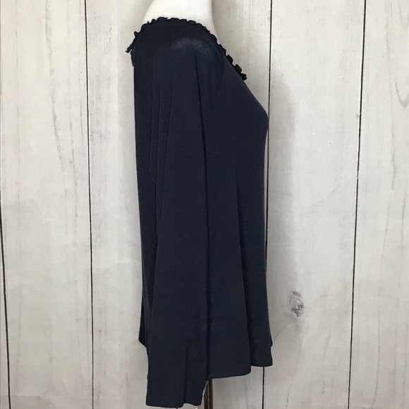 Gibson Scalloped Scoop Neck Sweater - Picture 4 of 7